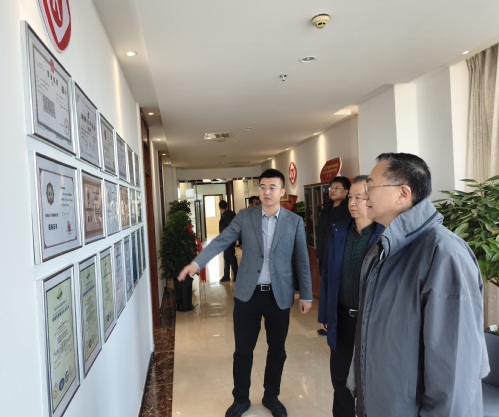 de0c8d02-b6c5-4a72-8955-2b660a3997b6